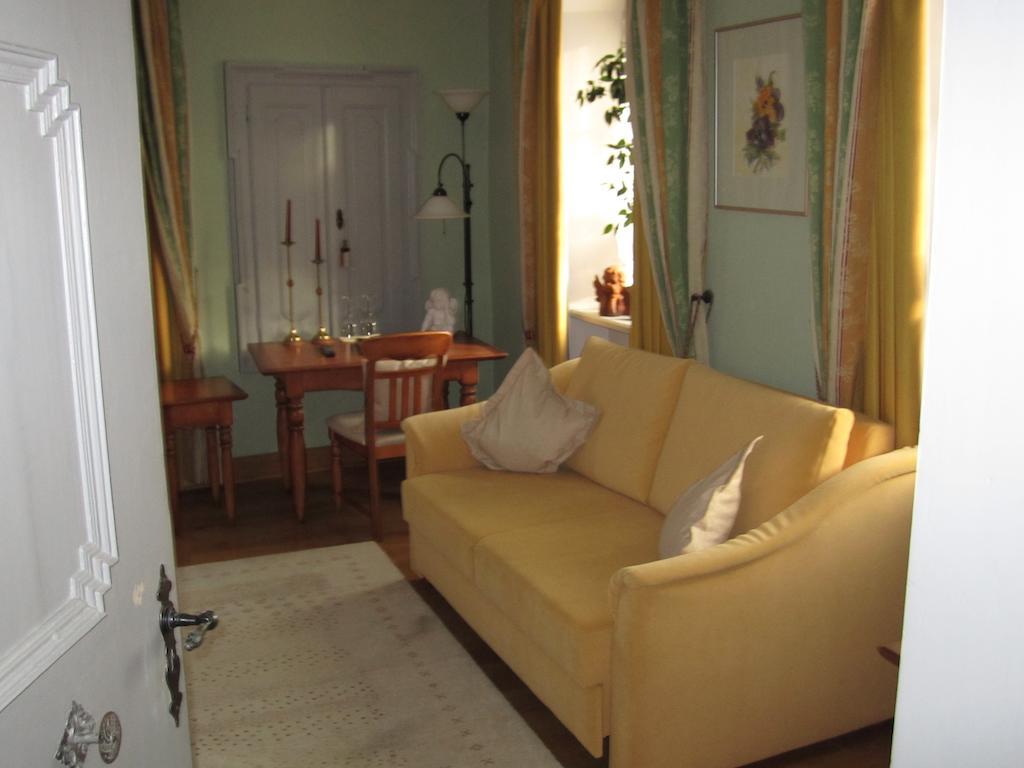 Der Patrizierhof - Weingut Gasthof Hotel - Familie Grebner Grosslangheim Chambre photo