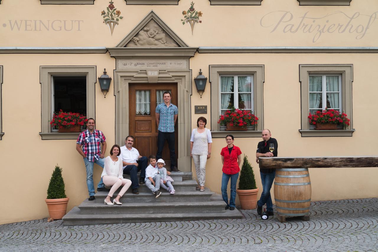 Der Patrizierhof - Weingut Gasthof Hotel - Familie Grebner Grosslangheim Extérieur photo